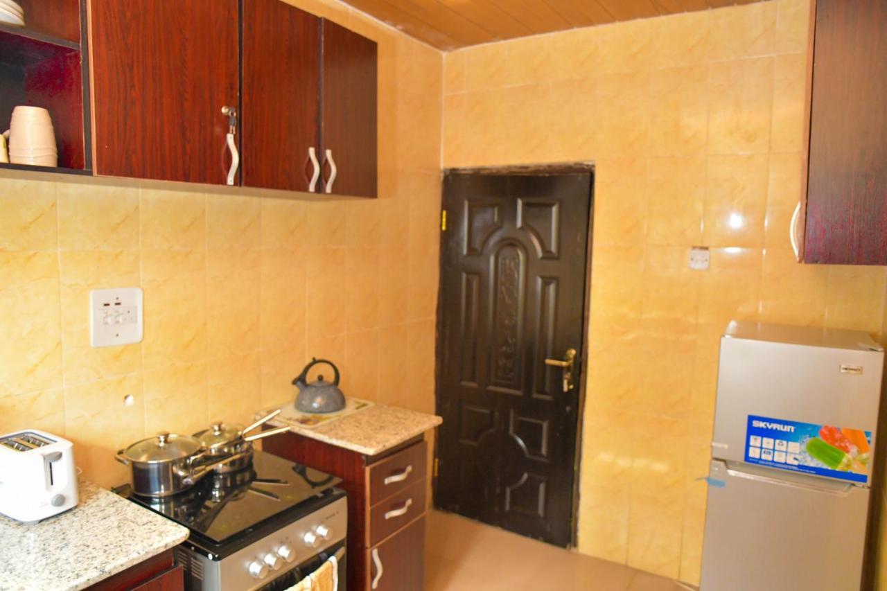 Living Green Apartments Airport Pick Up Benin City Eksteriør billede