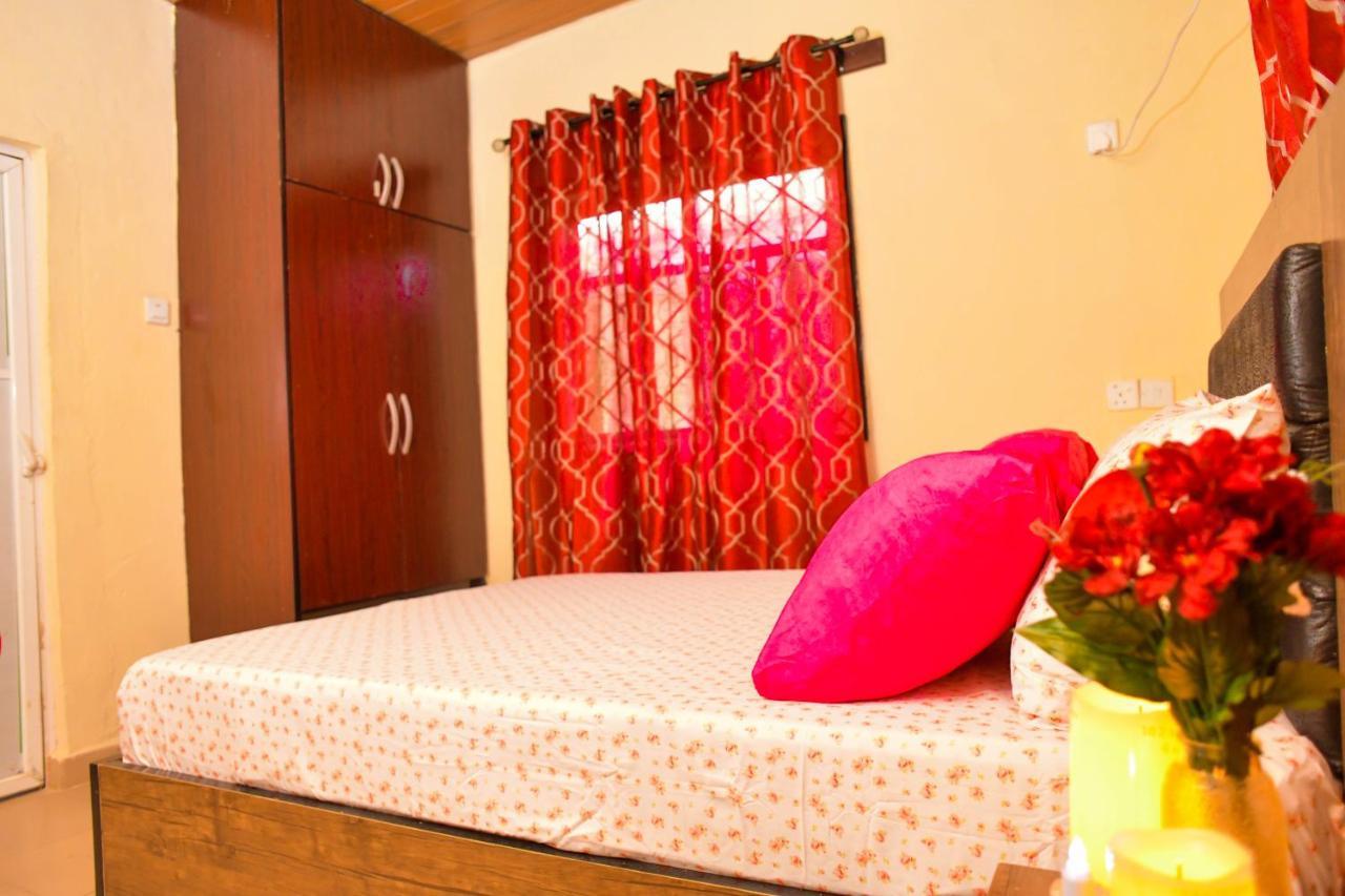 Living Green Apartments Airport Pick Up Benin City Eksteriør billede